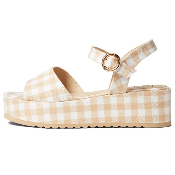Jump Out Gingham Platform Sandals - Picture 6 of 8